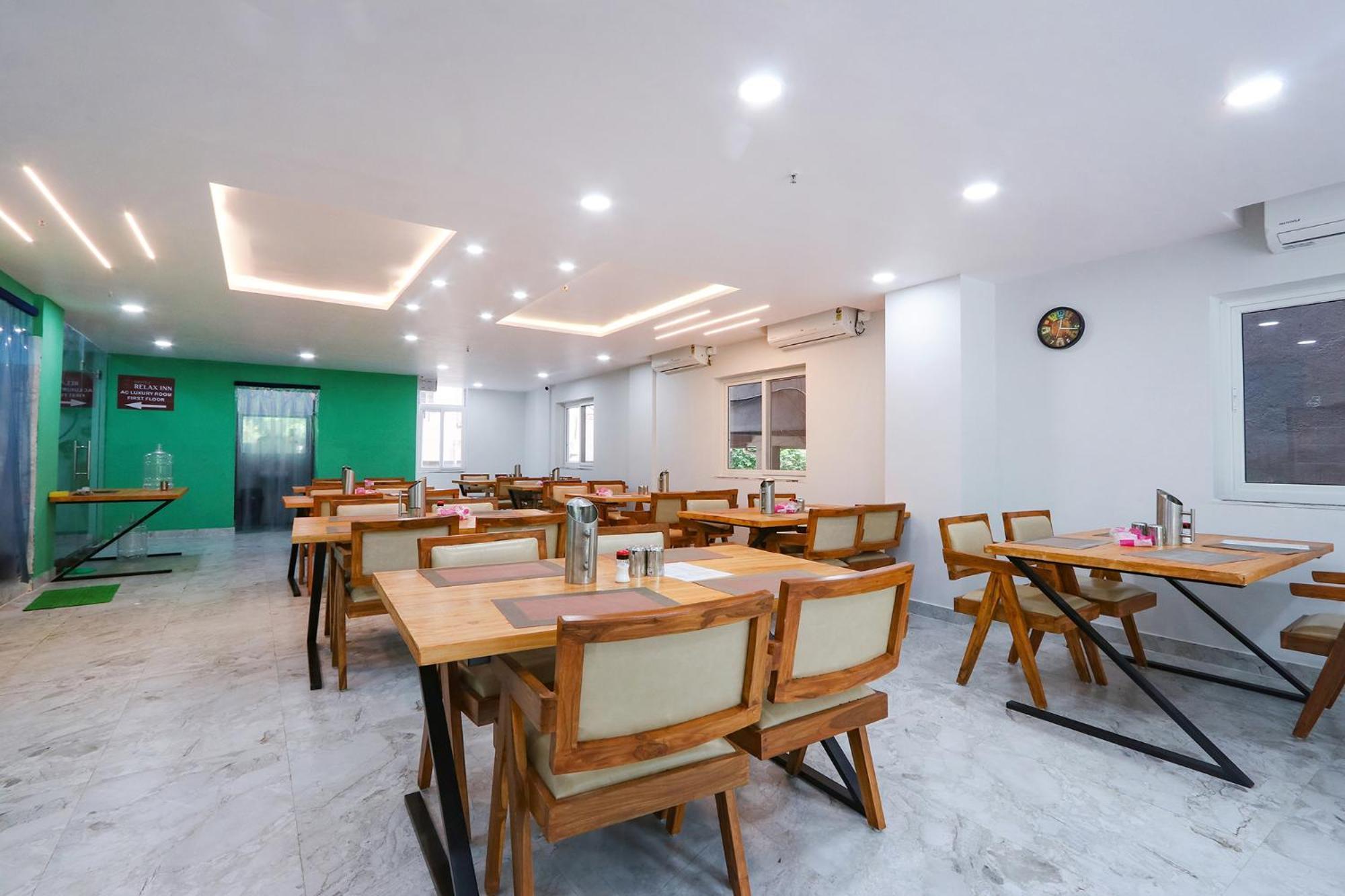 Fabhotel Relax Inn Хидерабад Екстериор снимка