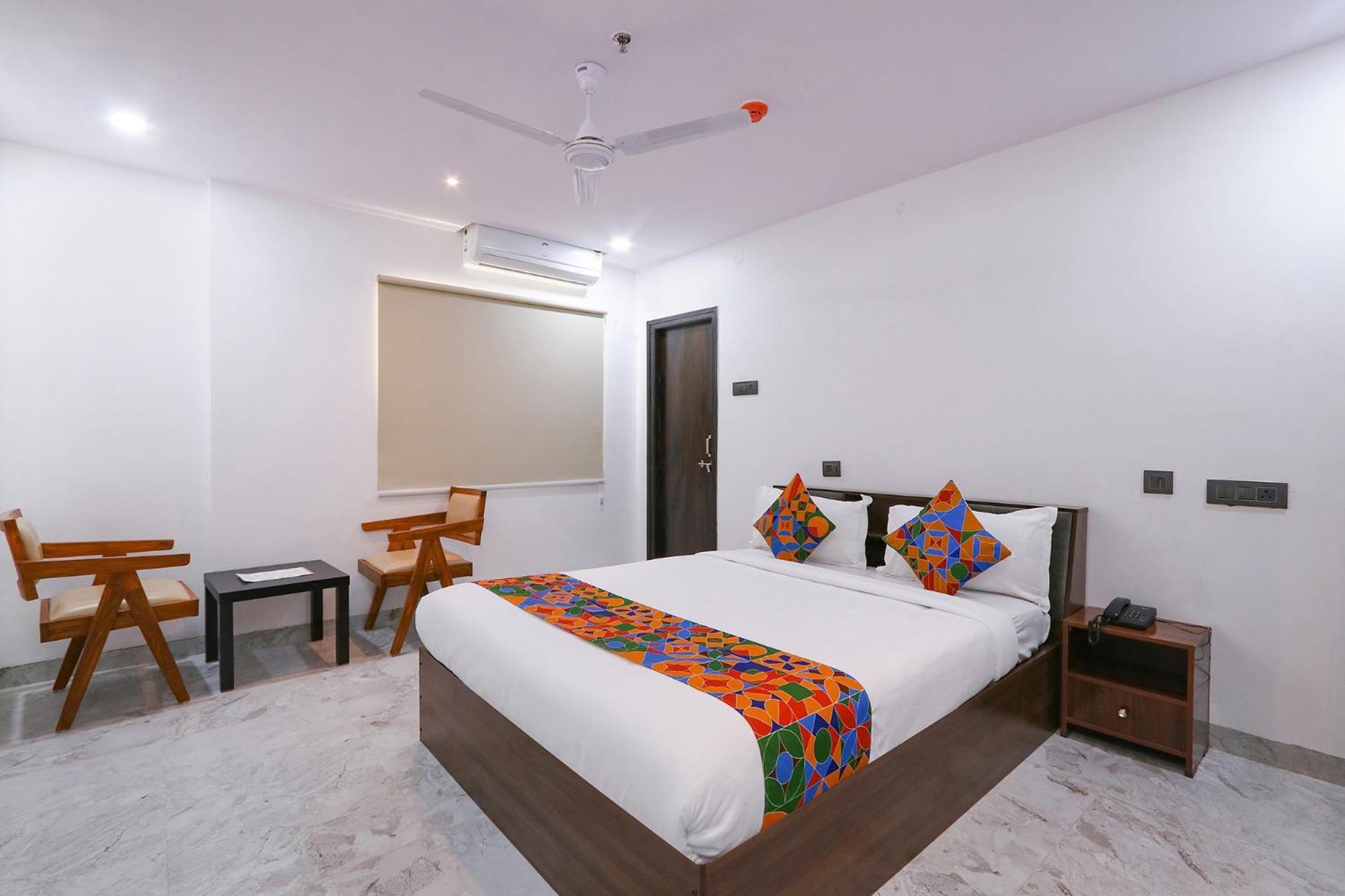Fabhotel Relax Inn Хидерабад Екстериор снимка