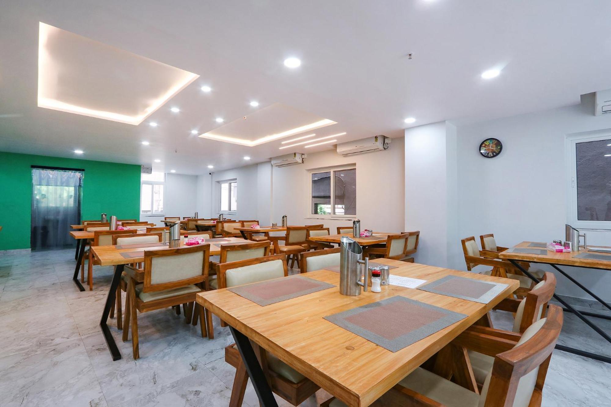 Fabhotel Relax Inn Хидерабад Екстериор снимка